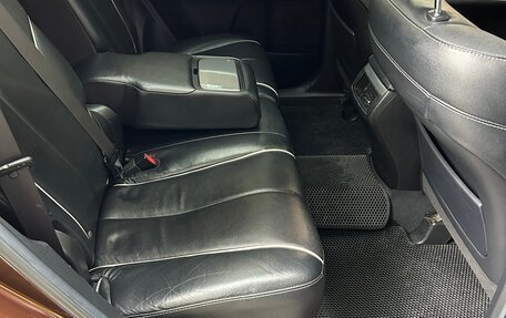 Toyota Venza I, 2013 год, 2 300 000 рублей, 20 фотография