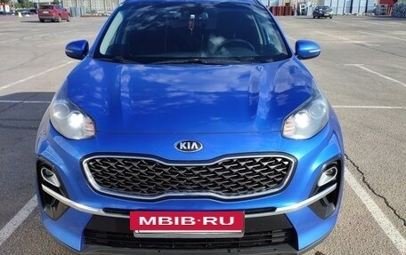 KIA Sportage IV рестайлинг, 2019 год, 2 100 000 рублей, 3 фотография