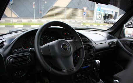 Chevrolet Niva I рестайлинг, 2015 год, 658 000 рублей, 5 фотография