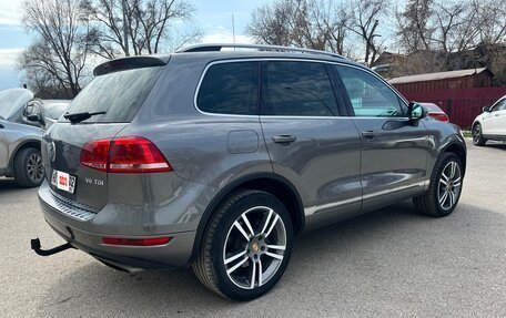 Volkswagen Touareg III, 2012 год, 1 685 000 рублей, 2 фотография