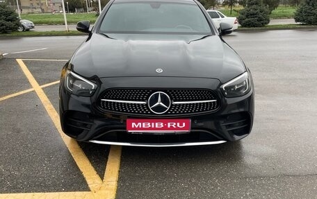 Mercedes-Benz E-Класс, 2020 год, 4 200 000 рублей, 1 фотография