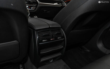 BMW 5 серия, 2019 год, 3 090 000 рублей, 13 фотография