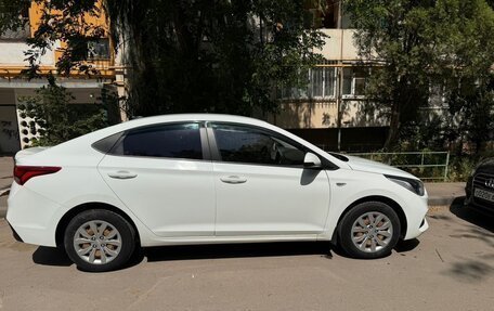 Hyundai Solaris II рестайлинг, 2019 год, 1 150 000 рублей, 3 фотография