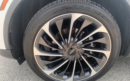 Lincoln Aviator II, 2022 год, 5 810 000 рублей, 8 фотография