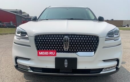 Lincoln Aviator II, 2022 год, 5 810 000 рублей, 7 фотография