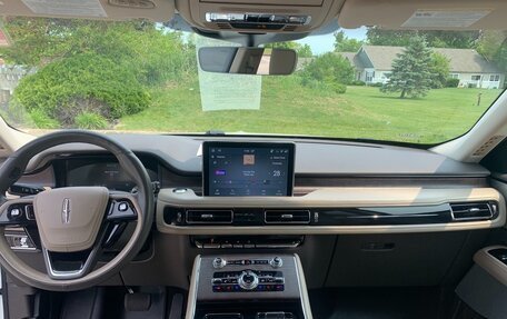Lincoln Aviator II, 2022 год, 5 810 000 рублей, 10 фотография