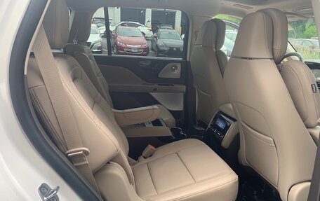 Lincoln Aviator II, 2022 год, 5 810 000 рублей, 26 фотография