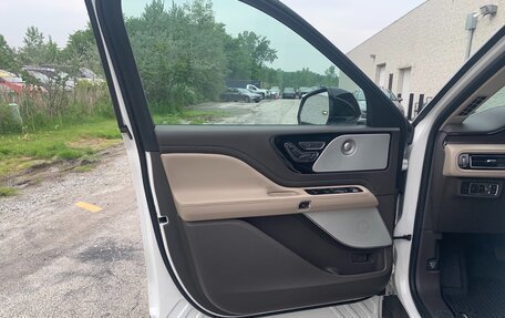 Lincoln Aviator II, 2022 год, 5 810 000 рублей, 34 фотография