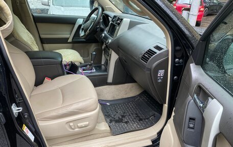Toyota Land Cruiser Prado 150 рестайлинг 2, 2010 год, 3 900 000 рублей, 11 фотография