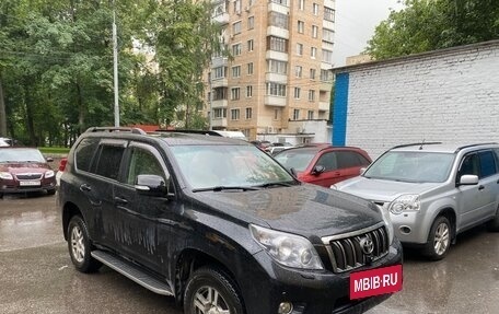 Toyota Land Cruiser Prado 150 рестайлинг 2, 2010 год, 3 900 000 рублей, 4 фотография