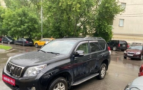 Toyota Land Cruiser Prado 150 рестайлинг 2, 2010 год, 3 900 000 рублей, 2 фотография