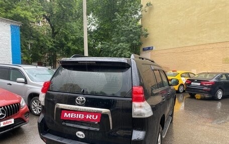 Toyota Land Cruiser Prado 150 рестайлинг 2, 2010 год, 3 900 000 рублей, 6 фотография