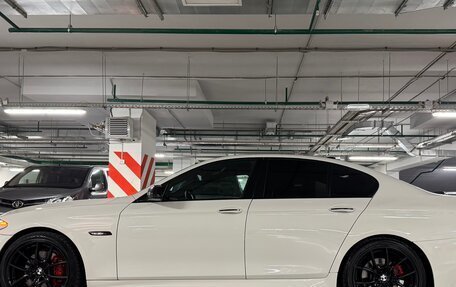 BMW 5 серия, 2011 год, 2 000 000 рублей, 8 фотография