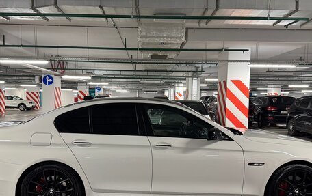 BMW 5 серия, 2011 год, 2 000 000 рублей, 16 фотография