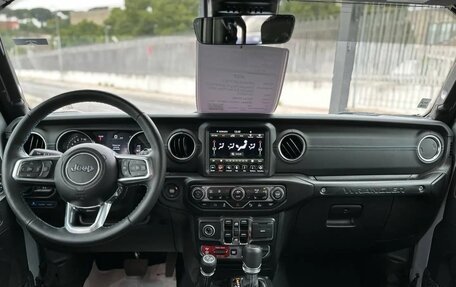Jeep Wrangler, 2022 год, 4 700 000 рублей, 7 фотография