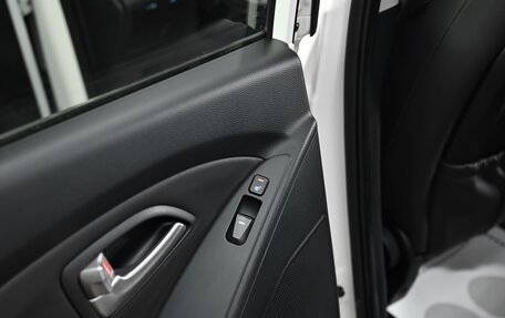 Hyundai ix35 I рестайлинг, 2013 год, 1 195 000 рублей, 13 фотография