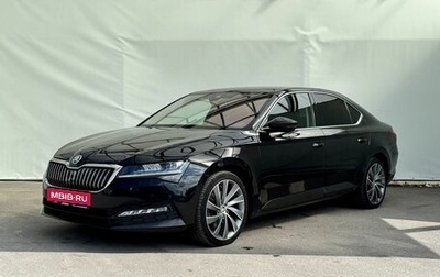 Skoda Superb III рестайлинг, 2019 год, 1 900 000 рублей, 1 фотография