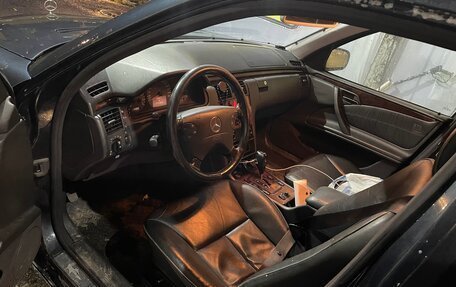 Mercedes-Benz E-Класс, 2001 год, 370 000 рублей, 2 фотография