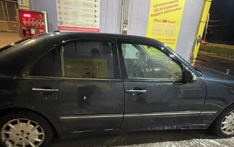 Mercedes-Benz E-Класс, 2001 год, 370 000 рублей, 14 фотография