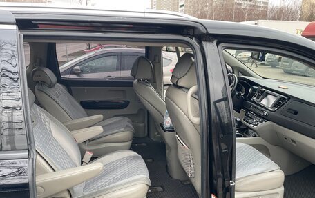 KIA Carnival III, 2019 год, 3 100 000 рублей, 11 фотография