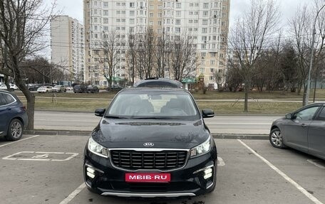 KIA Carnival III, 2019 год, 3 100 000 рублей, 4 фотография