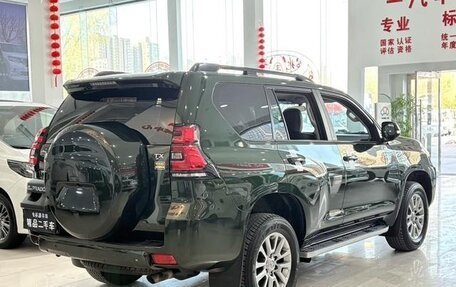 Toyota Land Cruiser Prado 150 рестайлинг 2, 2021 год, 10 078 997 рублей, 1 фотография