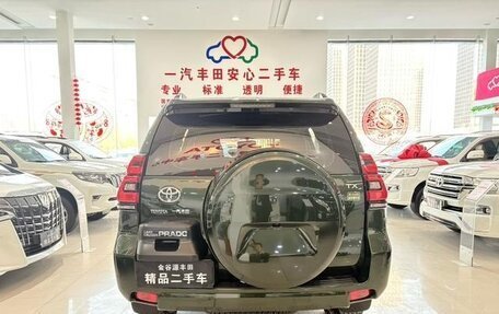 Toyota Land Cruiser Prado 150 рестайлинг 2, 2021 год, 10 078 997 рублей, 2 фотография