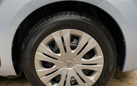 Toyota Spade, 2013 год, 1 075 000 рублей, 28 фотография