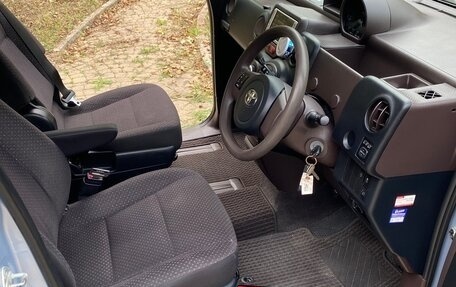 Toyota Spade, 2013 год, 1 075 000 рублей, 17 фотография