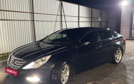 Hyundai Sonata VI, 2011 год, 910 000 рублей, 6 фотография