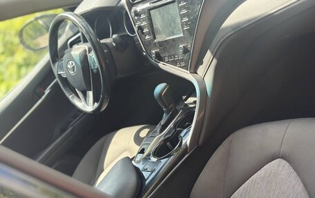 Toyota Camry, 2018 год, 1 770 000 рублей, 5 фотография