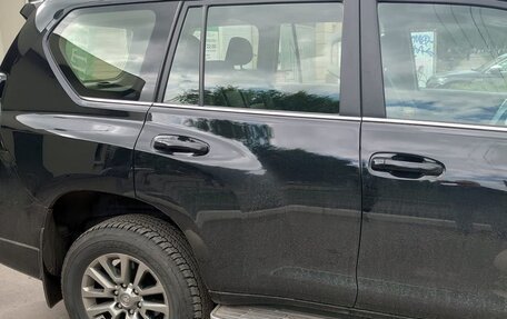 Toyota Land Cruiser Prado 150 рестайлинг 2, 2020 год, 5 550 000 рублей, 8 фотография
