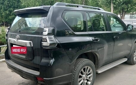 Toyota Land Cruiser Prado 150 рестайлинг 2, 2020 год, 5 550 000 рублей, 11 фотография