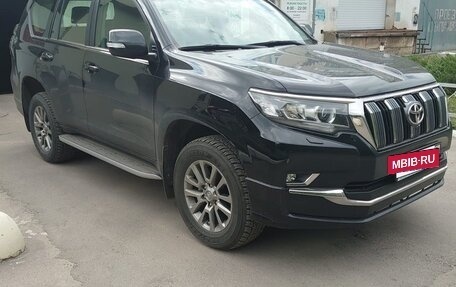 Toyota Land Cruiser Prado 150 рестайлинг 2, 2020 год, 5 550 000 рублей, 10 фотография
