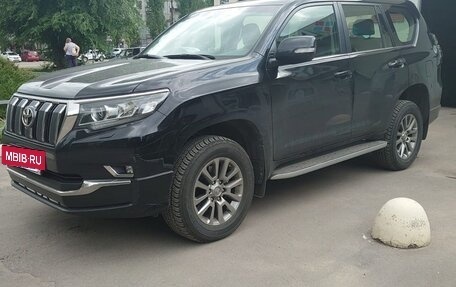 Toyota Land Cruiser Prado 150 рестайлинг 2, 2020 год, 5 550 000 рублей, 3 фотография
