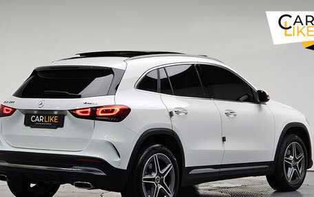 Mercedes-Benz GLA, 2022 год, 4 150 000 рублей, 2 фотография