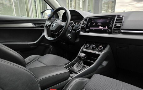 Skoda Karoq I, 2021 год, 2 380 000 рублей, 11 фотография