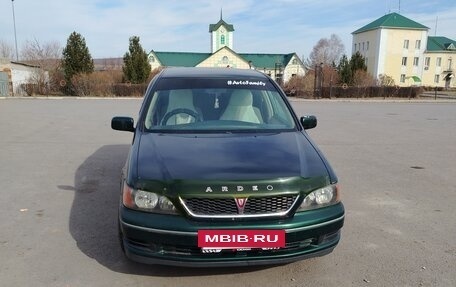 Toyota Vista V30, 1999 год, 550 000 рублей, 2 фотография