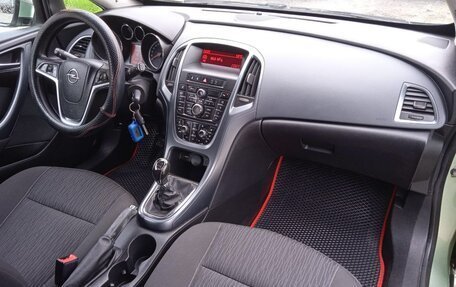 Opel Astra J, 2011 год, 595 000 рублей, 16 фотография
