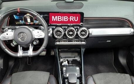 Mercedes-Benz GLB AMG, 2022 год, 4 600 000 рублей, 4 фотография