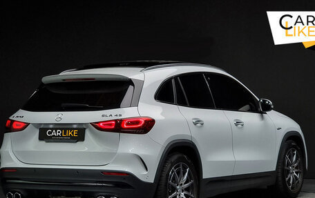 Mercedes-Benz GLA AMG, 2022 год, 4 150 000 рублей, 2 фотография