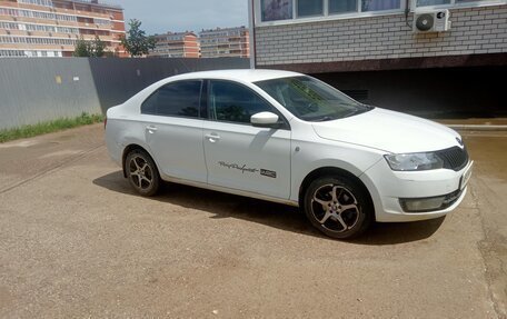 Skoda Rapid I, 2014 год, 740 000 рублей, 2 фотография