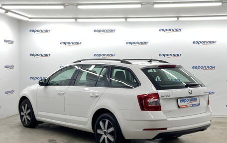 Skoda Octavia IV, 2019 год, 1 800 000 рублей, 4 фотография