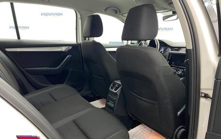 Skoda Octavia IV, 2019 год, 1 800 000 рублей, 10 фотография