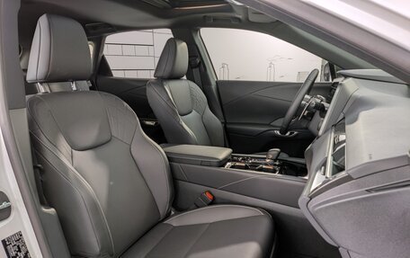 Lexus RX IV рестайлинг, 2025 год, 7 500 000 рублей, 23 фотография