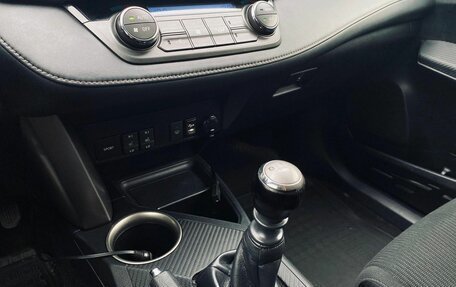 Toyota RAV4, 2015 год, 2 240 000 рублей, 14 фотография