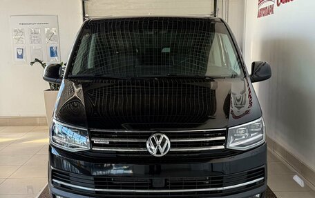 Volkswagen Multivan T6 рестайлинг, 2019 год, 5 349 000 рублей, 2 фотография