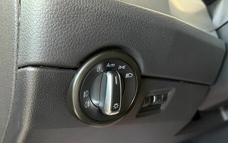 Volkswagen Multivan T6 рестайлинг, 2019 год, 5 349 000 рублей, 21 фотография