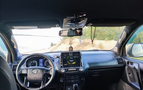 Toyota Land Cruiser Prado 150 рестайлинг 2, 2012 год, 3 250 000 рублей, 11 фотография