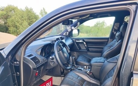 Toyota Land Cruiser Prado 150 рестайлинг 2, 2012 год, 3 250 000 рублей, 8 фотография